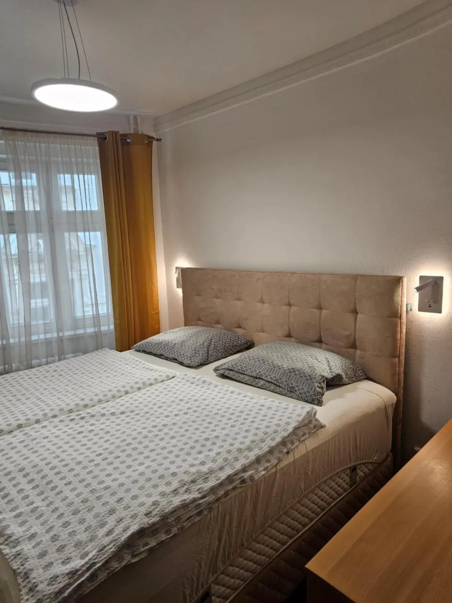 Apartmán 63m2 s balkonem v lázeňském centru — 2