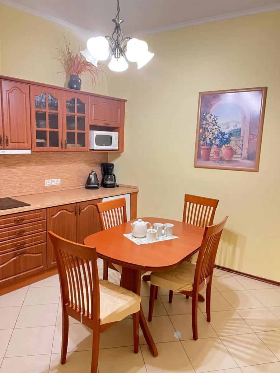 Apartment Colonnade Carlsbad — 4