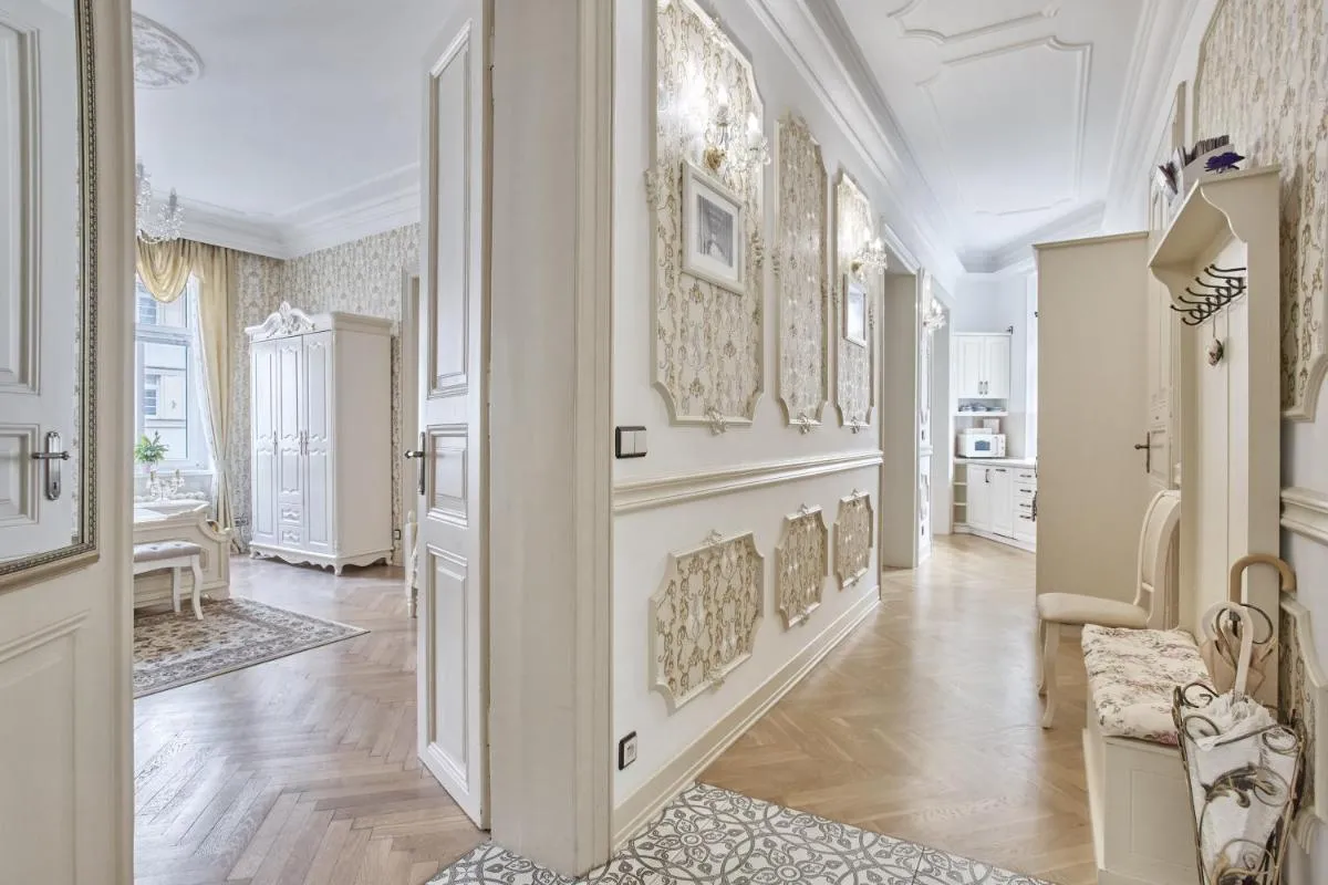 Apartment Luxury Nostalgia — 3