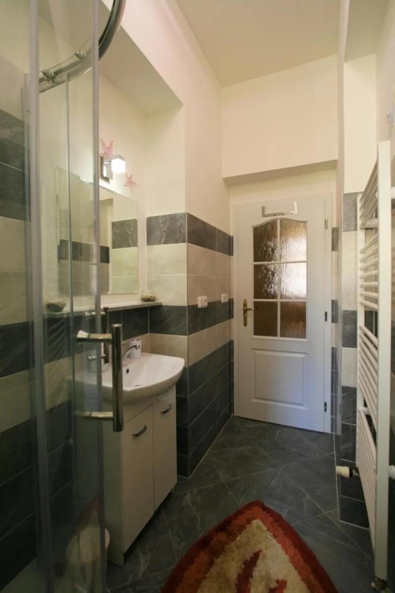 Apartment No. 20 Jaltská 3 — 4