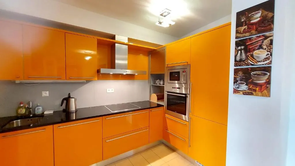 Apartment Orange