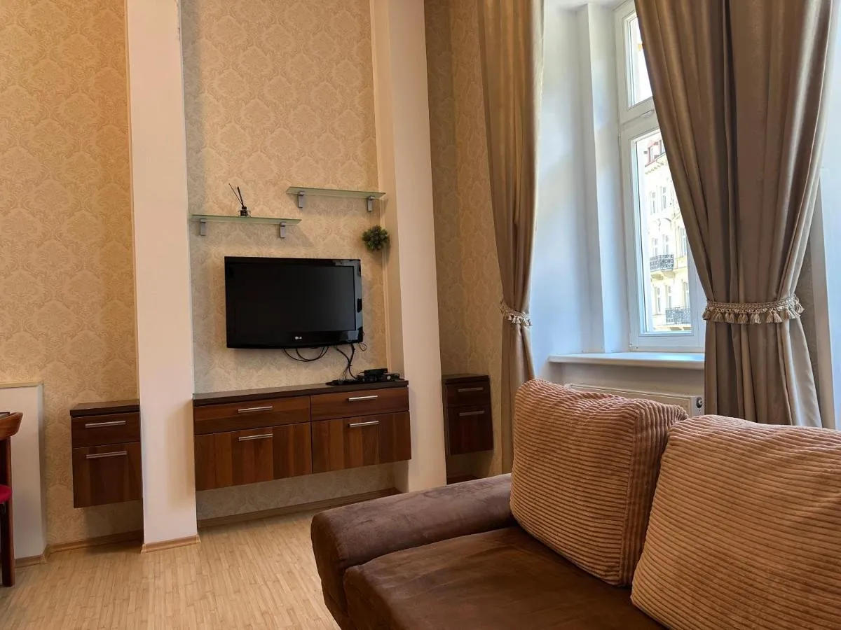 Apartment Sadova Karlovy Vary — 5
