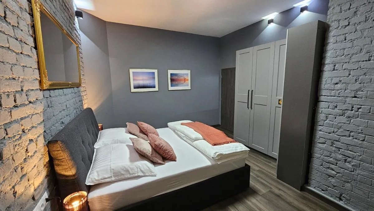 Apartment Silver 313 — 3