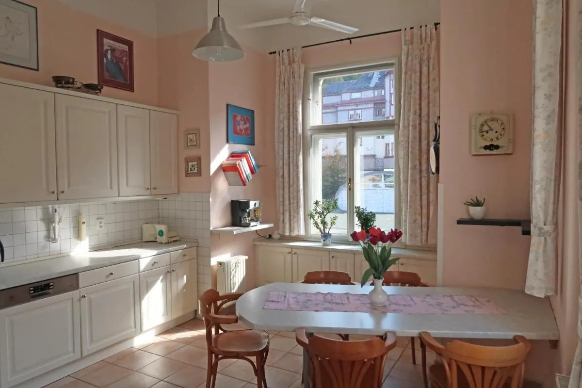 Apartment Themis — 4