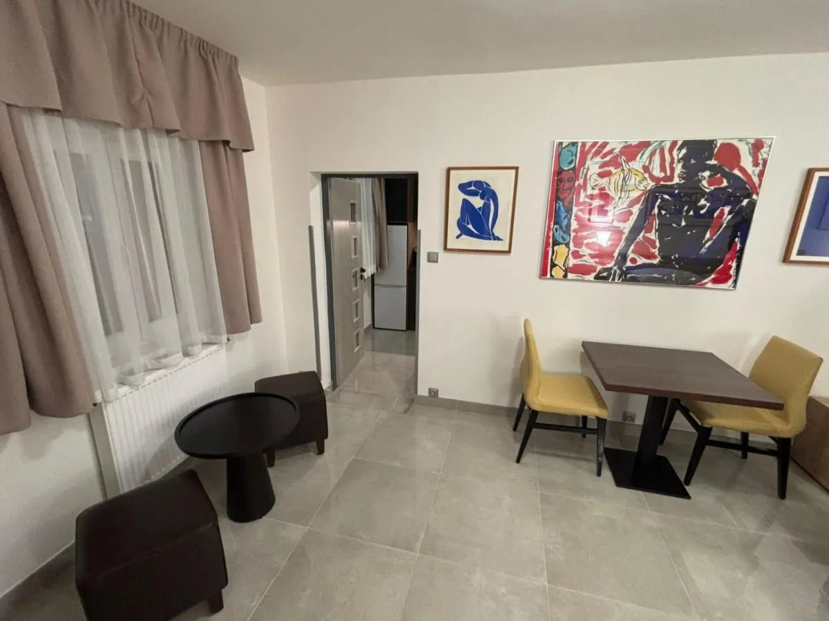 Apartments Gato Karlovy Vary Jenišov — 4