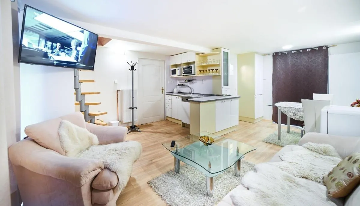 Bluestars Apartments — 3