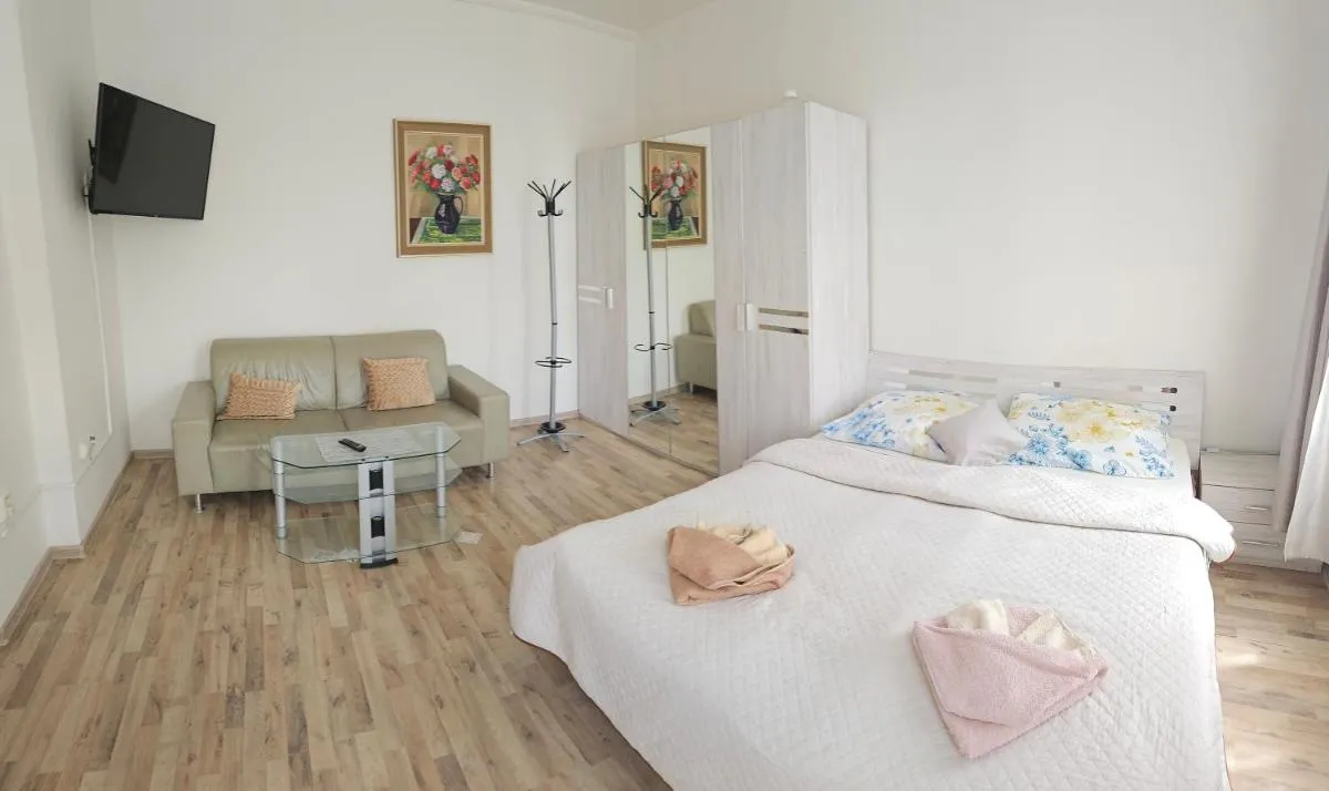 Bluestars Home — 3