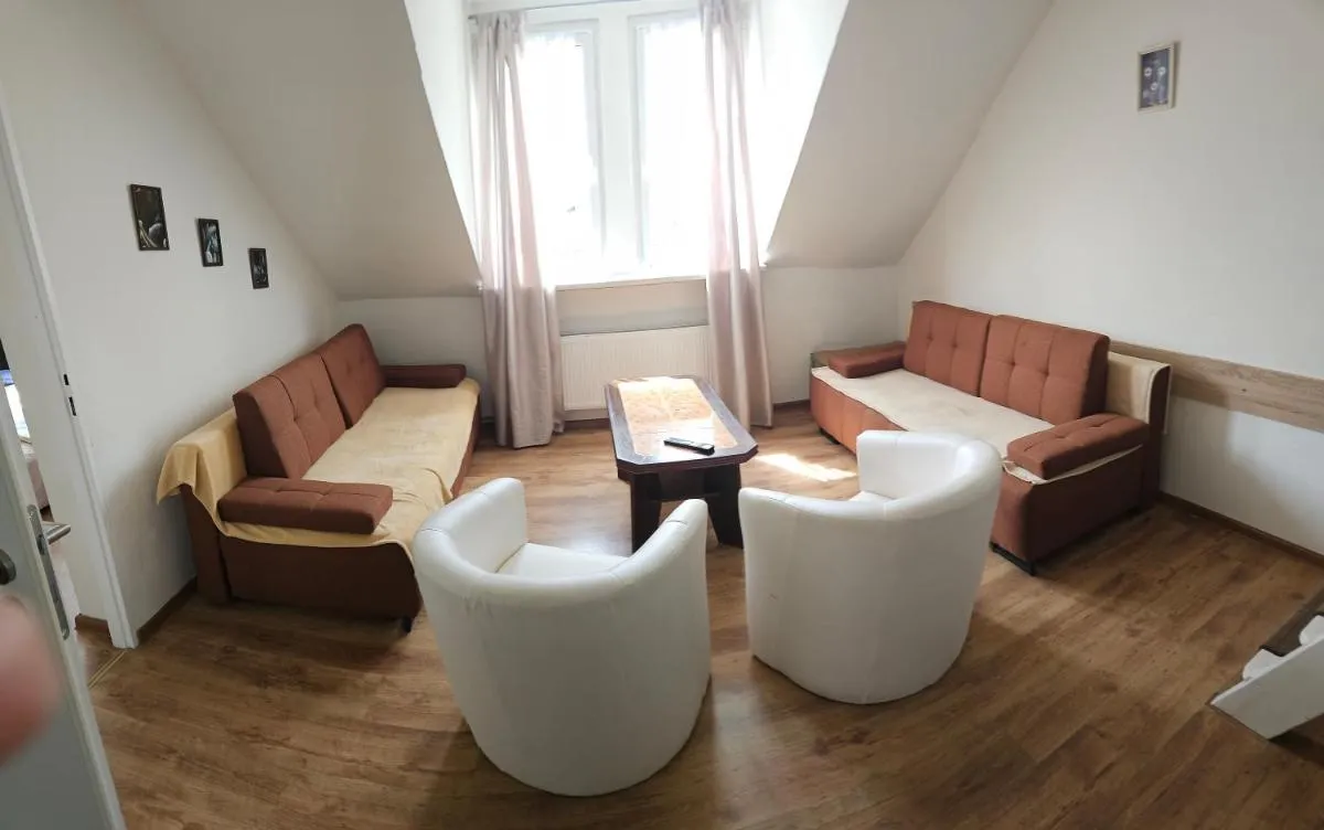 Bluestars Home — 4