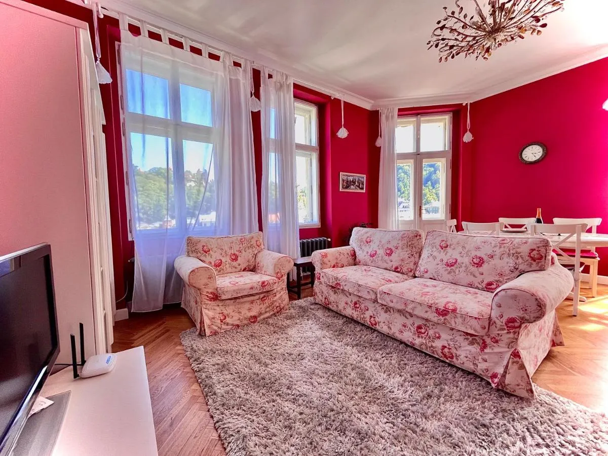 Bohemian City – Amazing View, Garage — 2