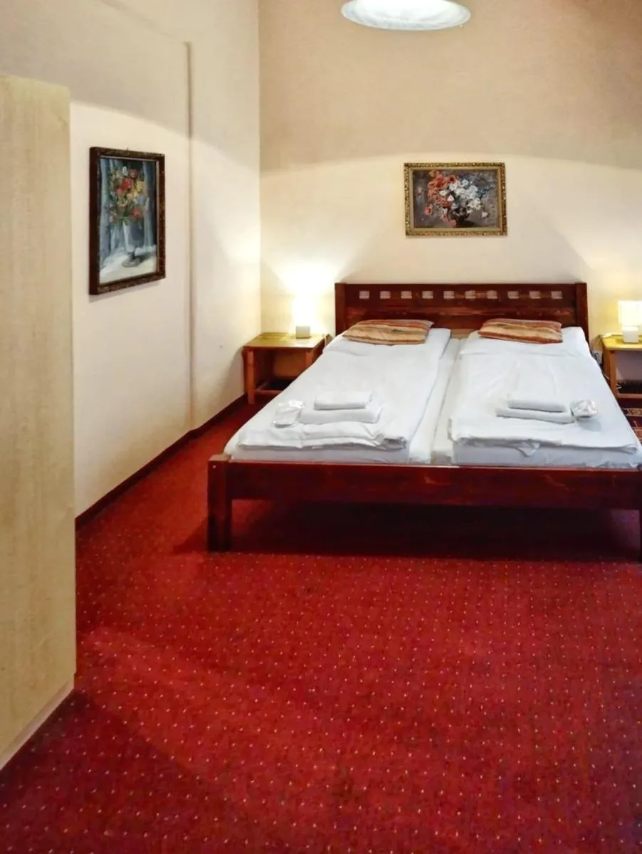 Delux Kolonada — 3