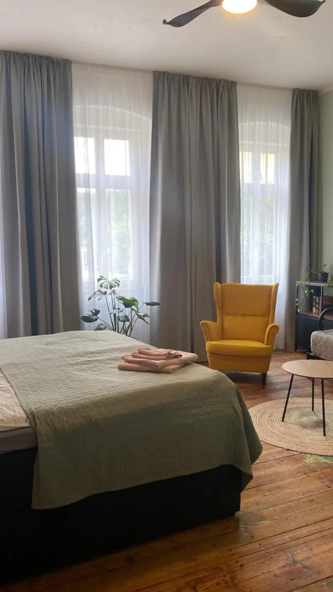 FOUR ROOMS Carlsbad Authentic — 2