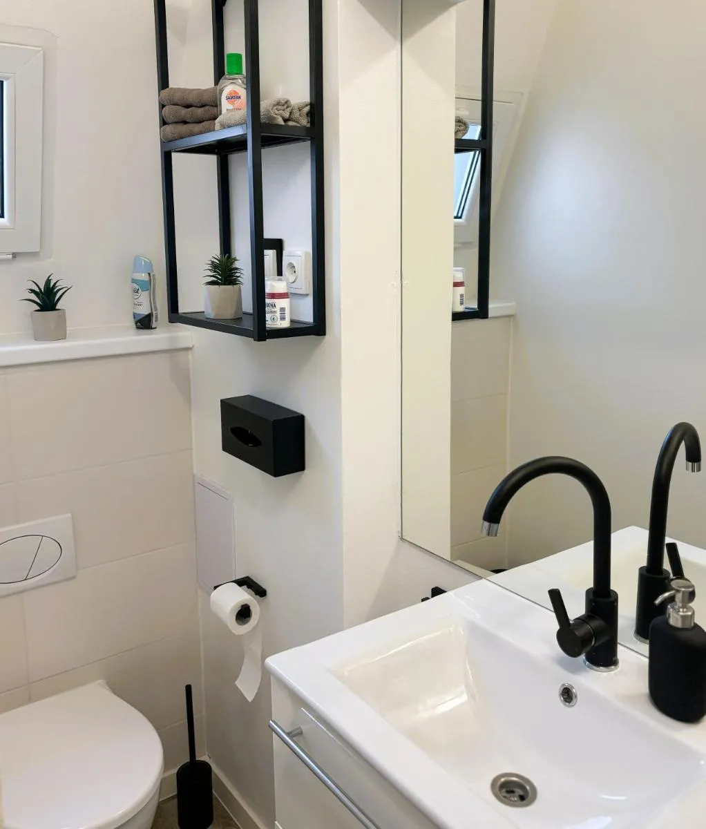 Golda Apartment Karlovy Vary Balcony, Parking, Near Spa & Train — 4