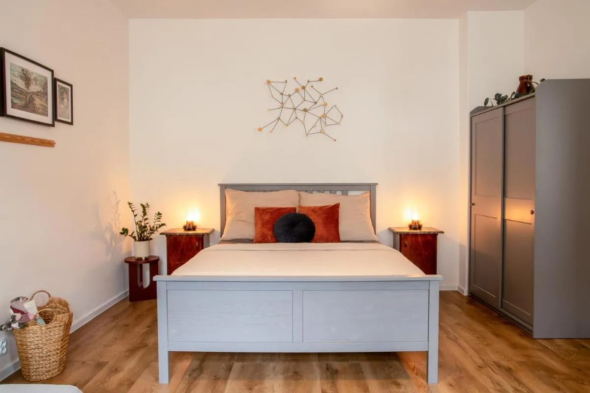 Johann’s Heritage Apartment near city & nature — 2