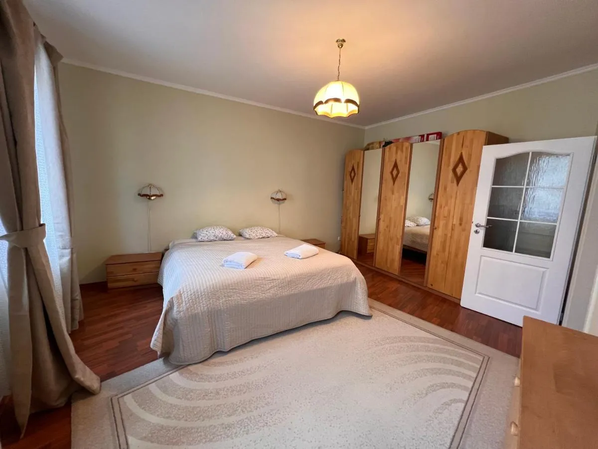 Jurincom apartmens Zamecky Vrch — 2