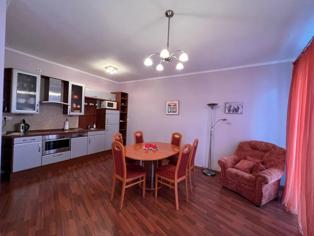 Jurincom apartmens Zamecky Vrch — 4