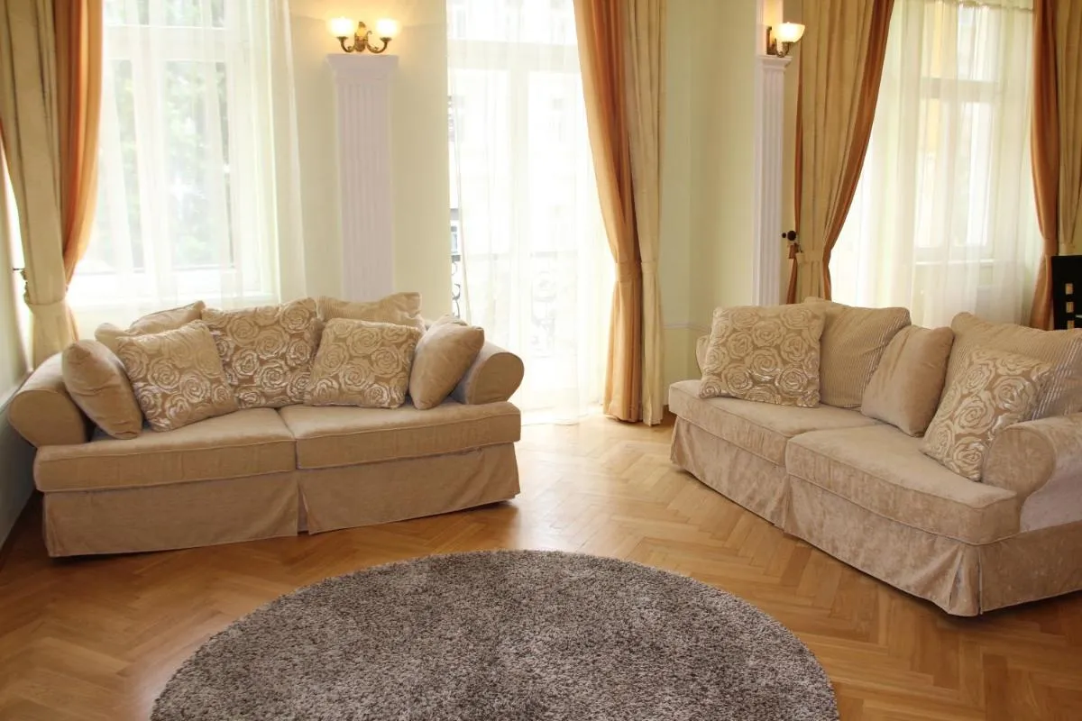 Jurincom apartments Sadová — 5