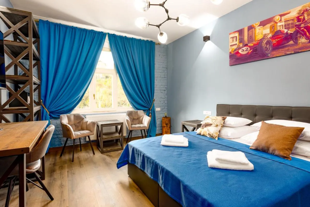 Karlovy Charme Inn by Rentez — 3