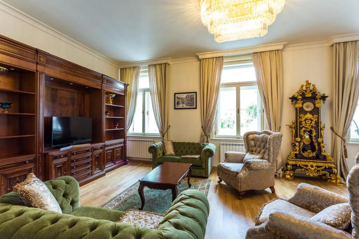 Karlsbad Prestige — 5