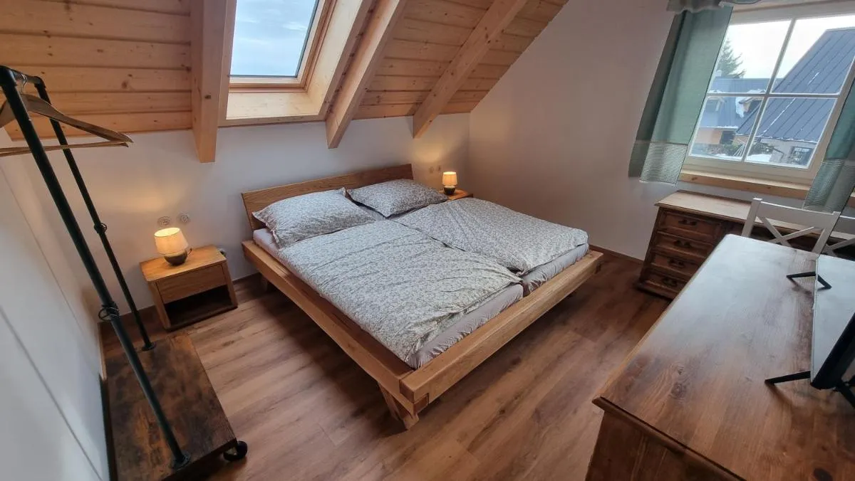 Krušnohorská roubenka — 2