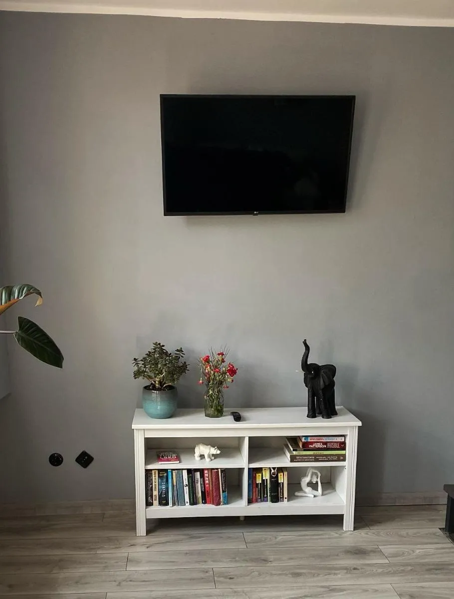 Lilly Apartments — 5