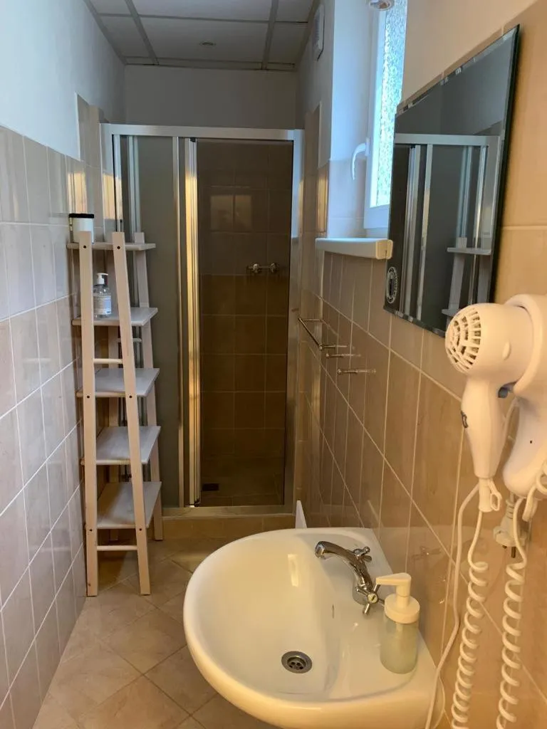 Pension Family — 4