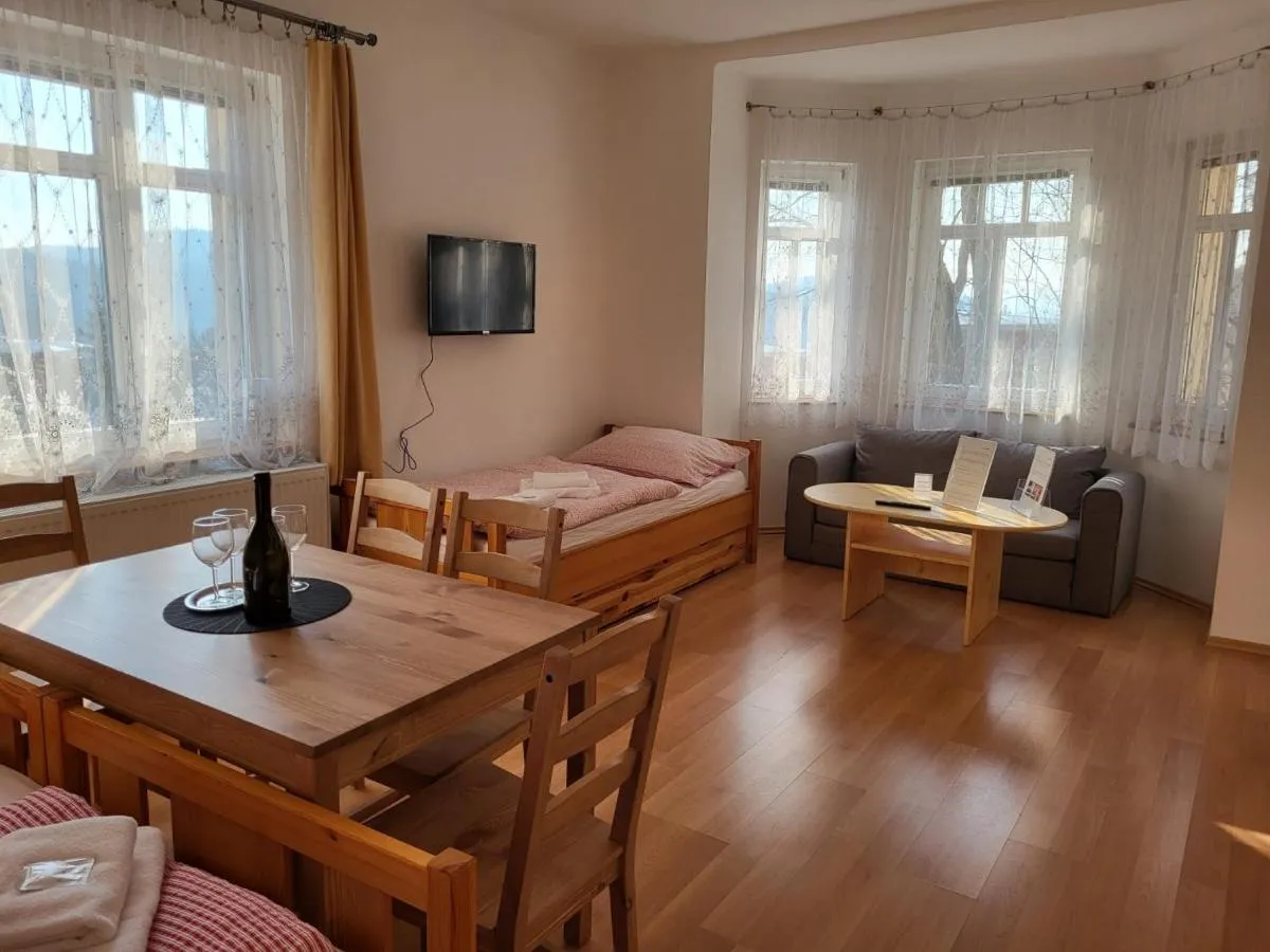 Pension Family — 5