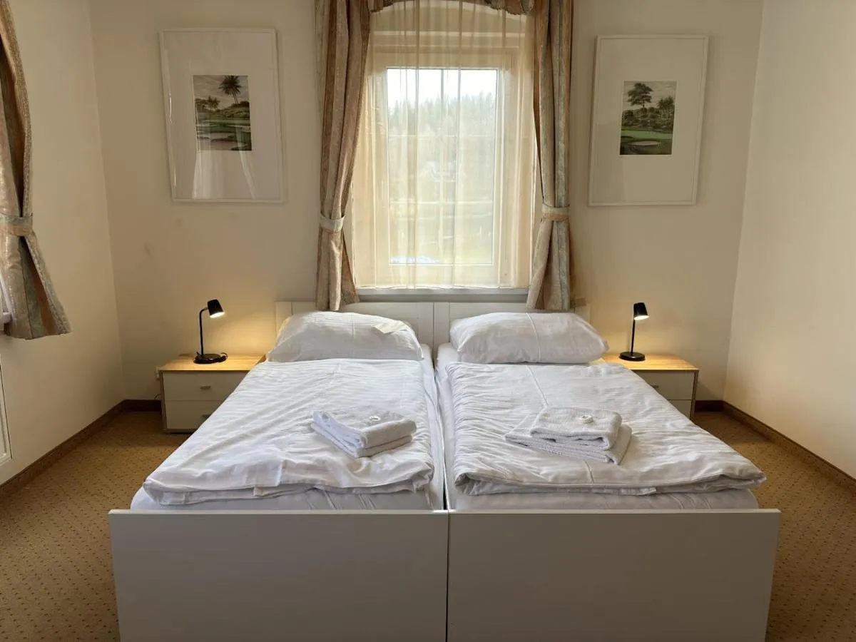 Pension U Golfu Cihelny — 2