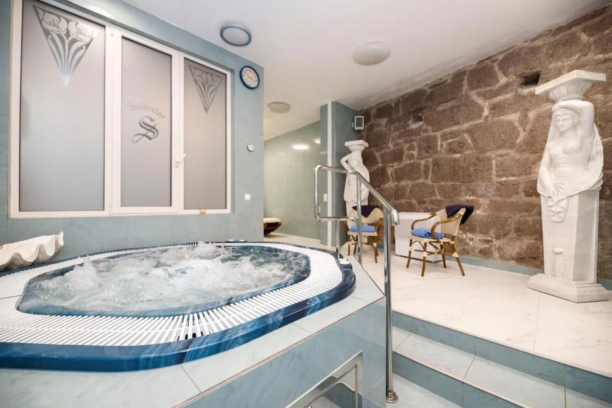 Salvator Hotel — 3