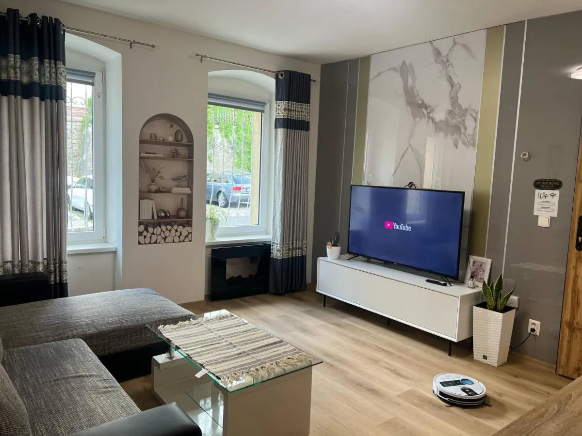 Tiffany’s House — 5