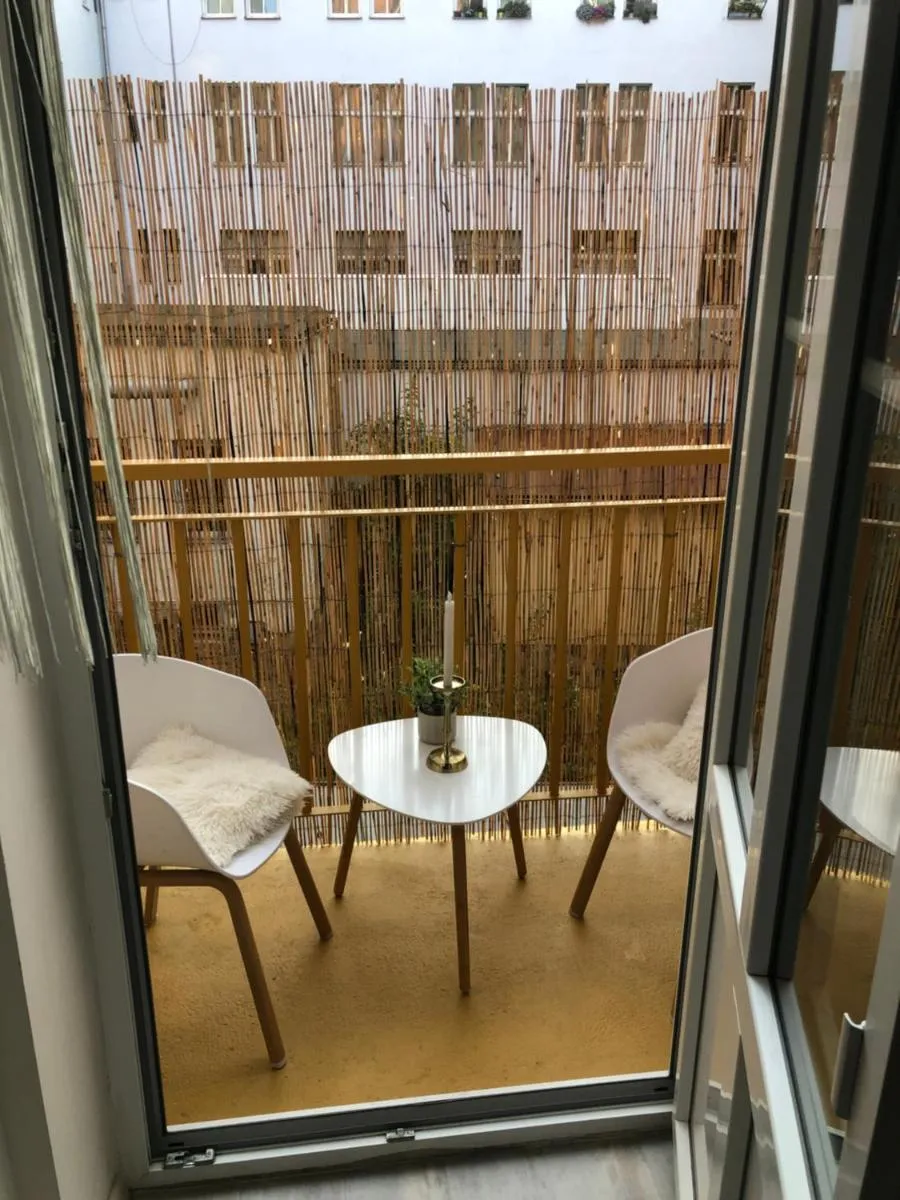 Tomas Apartments Silver — 2